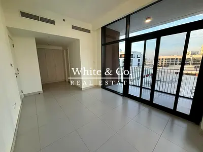 Available Now | Walk To Mall | High Floor