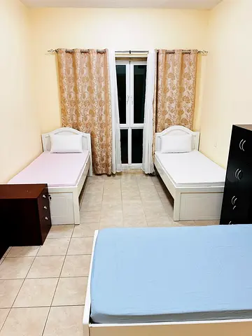Ladies bed space for rent in oud metha 1500 per month