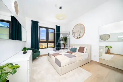 Fully Furnished - Natural Light - Vacant Property