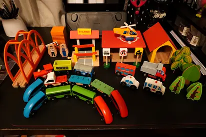 IKEA LILLABO mixed sets + compatible tracks + Remote train