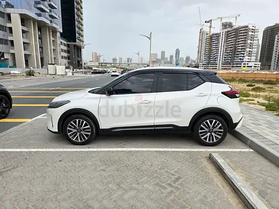 Nissan Kicks SL 2024 White  Black
