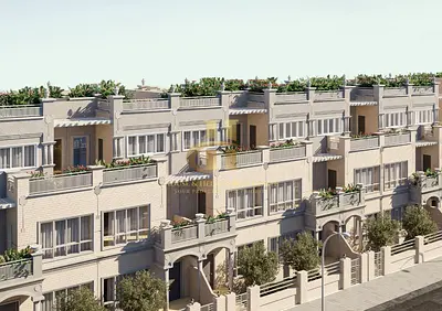 Family Living | Middle Unit | Spacious Townhouse