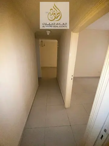للإيجار السنوي بعجمان –  غرفتين وصاله مع 2 حمام مع خزائن بالحائط النعيميه 1