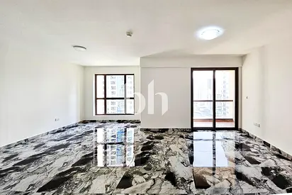 Vacant | Mid Floor | Balcony | Marina View