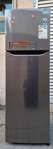 Refrigerator LG Brand, looks like new, Cooling Good