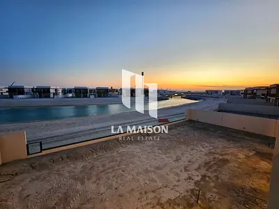 V5 select | 5BR Masters | Privet Beach | Available