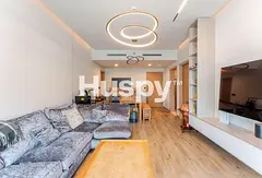 Exclusive | Top Floor | Large Layout