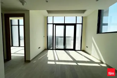Fully Furnished | Prime Location | High Floor