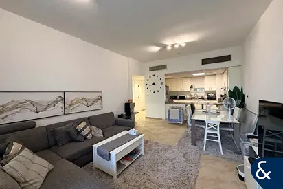 Upgraded Kitchen | 2 Bed | Spacious Layout