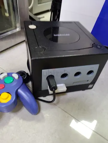 Gamecube with one controller+ 20 games Loaded