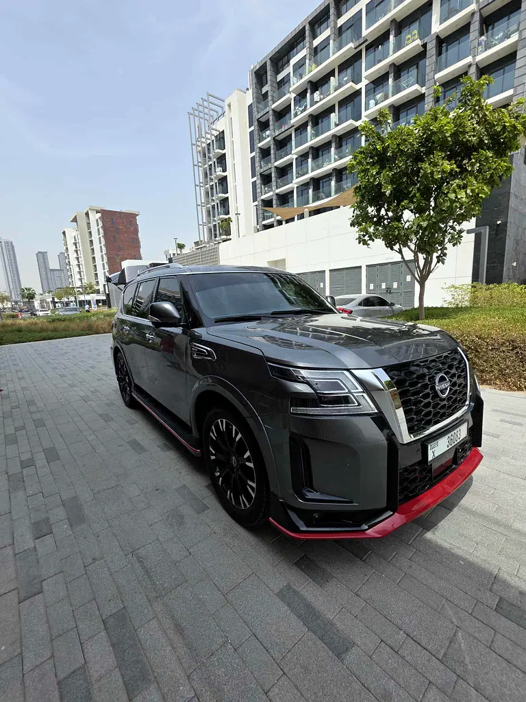 Nissan Patrol 2020 — photo 1 of 9