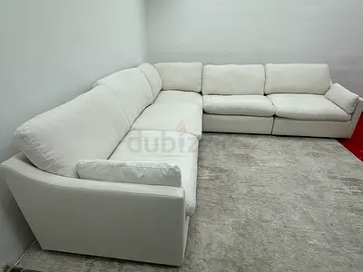 As like new condition oc home 5 piece sofa