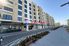 READY TO MOVE - BRAND NEW - PRIME LOCATION