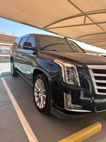 2018 Cadillac Escalade ESV - GCC Specs