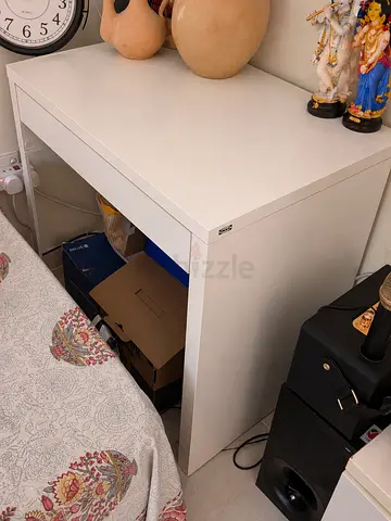 IKEA Kallax-style White Side Table / Small Shelf Unit