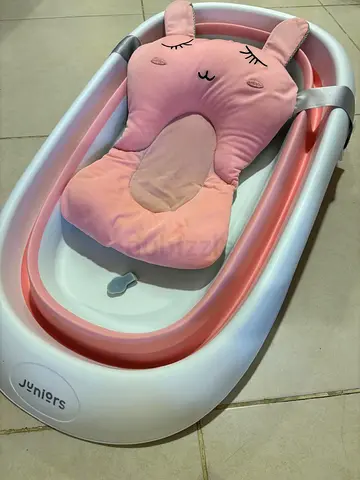 Juniors foldable bath tub (insert for new born for free)