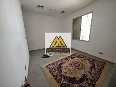 شركة المهندس للعقارات | عرض سكني متميز في منطقة الروضة 1 استديو واسع للطابق الأرضي للإيجار السنوي بموقع استراتيجي