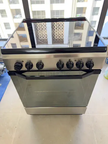 Cooking machine indesit