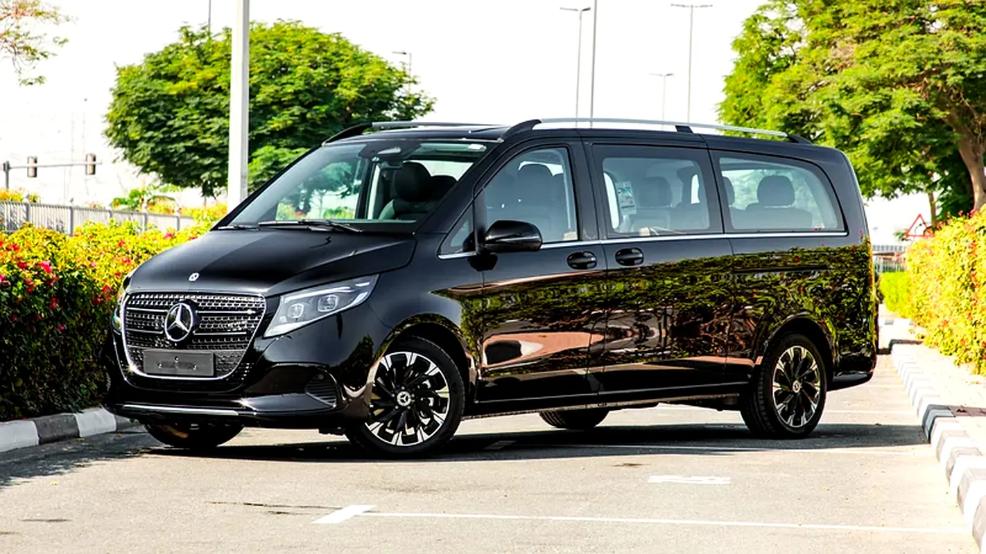 Mercedes-Benz V-Class 2026 — photo 1 of 19