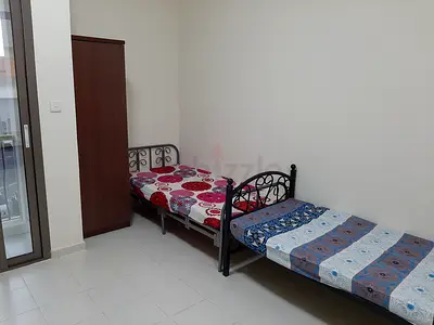 Bed Space for Pakistani Muslims only.