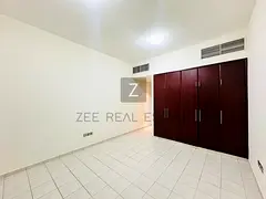 Luxurious 1 Bedroom I Large Balcony I Close Kitchen