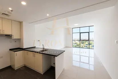GOLF COURSE VIEW| UNFURNISHED| SPACIOUS
