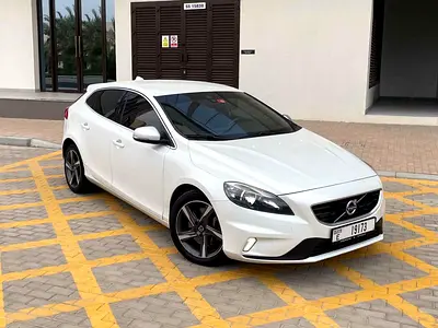Volvo Service History | Volvo V40 T5 R-Design 2016 GCC Specifications