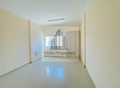 SPECIOUS/HUGE STUDIO/BUILT IN WARDROBE/FAMILY BUILDING/