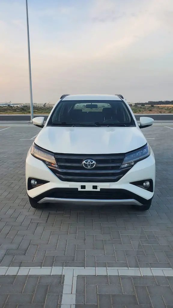 Toyota Rush 2023 — photo 1 of 9