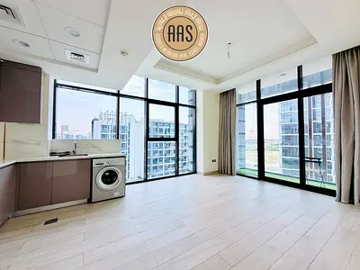 Corner Unit | Spacious layout | High floor |