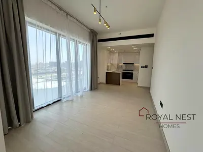 Bright Unit I Spacious Layout I Vacant