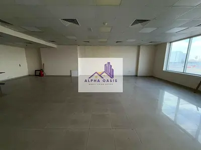 FITTED /READY TO MOVE /PRIME LOCATION