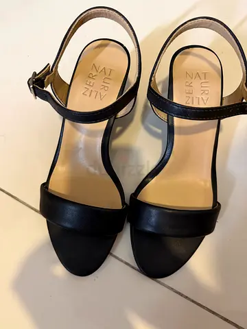 Naturalizer Black Leather Ankle-Strap Heeled Sandals (Size EU 36)