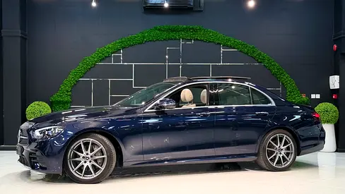 Mercedes-Benz E 300 2023 GCC Specs - Like New!