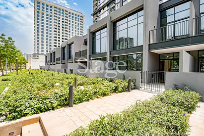 Resale Duplex | Overlooking Park | Large Layout