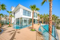 Exclusive | Luxurious Villa | Beachfront Living