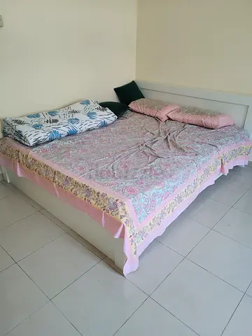 Queen Size Bed Frame with Mattress and Bedding - Light Pink Set