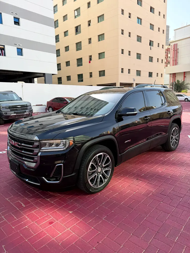 GMC Acadia 2021 — photo 1 of 20