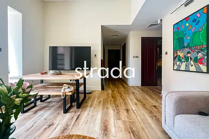 Garden home | Upgraded | Study space | Vacant June