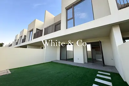 Single Row | Avail Apr | Family Community