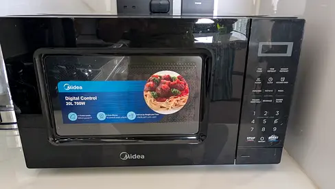 Midea 20L Digital Microwave Oven - Black
