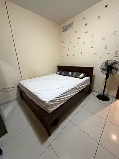 Sharing bed space available
