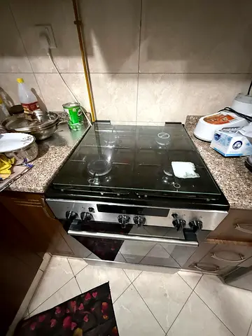 Siemens freestanding stainless steel oven with gas hob — good working condition