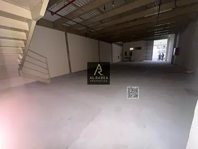 Warehouse for rent - Two floors, suitable for all commercial and industrial activities - 20 kW - Area 3500