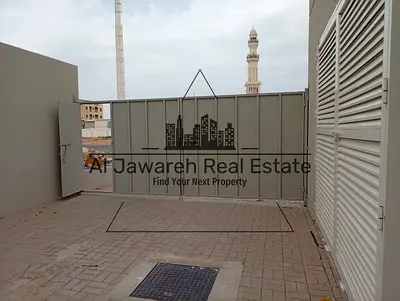 For rent: A compound with an office and bathroom, 40,005 sq ft, Umm Al Quwain.