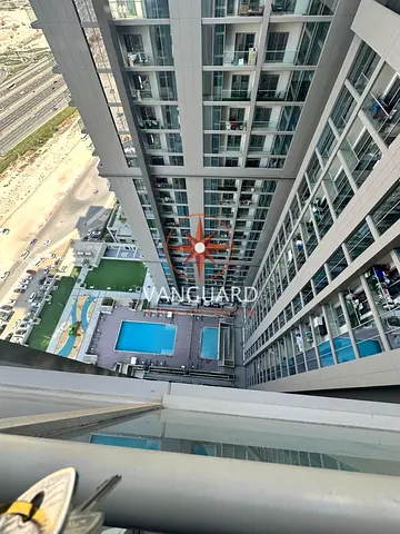 COMMUNITY AND POOL VIEW | 1 BEDROOM | UNFURNISHED
