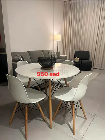 Round White Dining Table with 4 Modern Chairs - Brand new