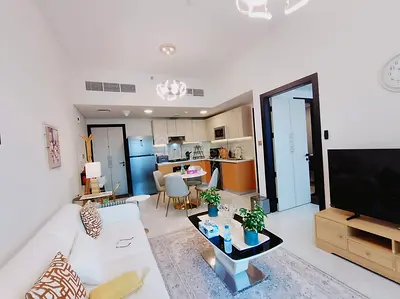 First Move in | Furnished | Mid Floor