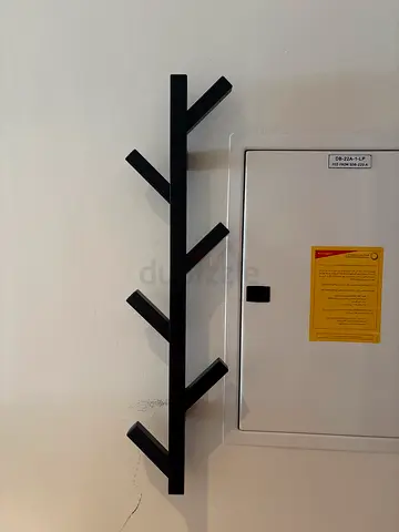 Minimalist Black Wall-Mounted Coat Rack (5 Hooks)