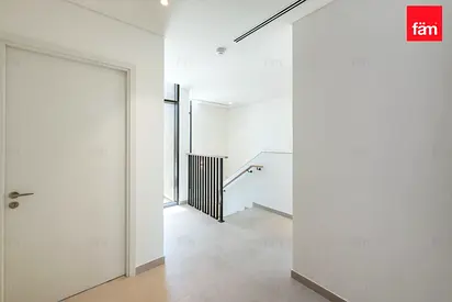 Ranim Ready To Move 3 Beds Brand New Vacant